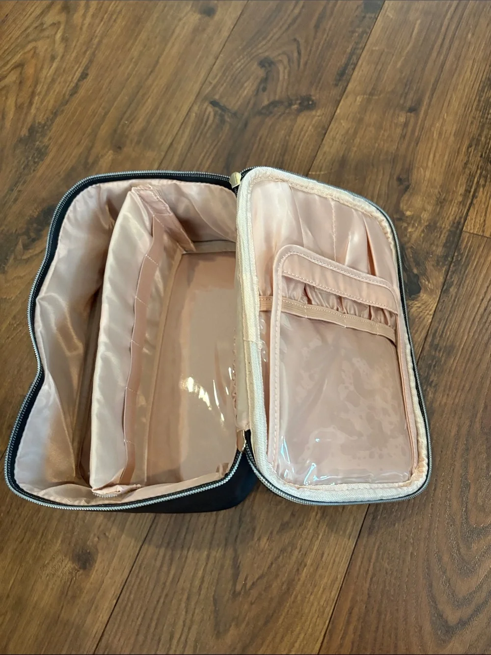 Brand New Black Women’s Travel Toiletry/Make Up Bag